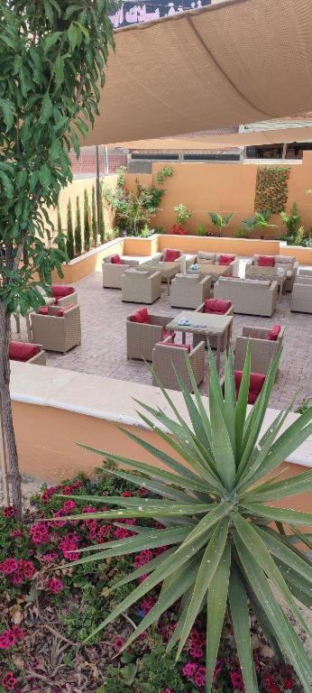 Black Iris Hotel II Madaba Exterior photo