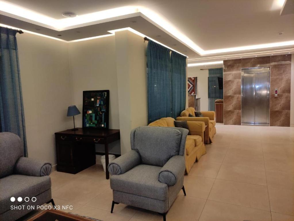 Black Iris Hotel II Madaba Exterior photo